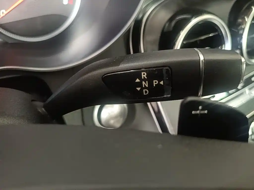 Mercedes-Benz C-Class — миниатюра 14