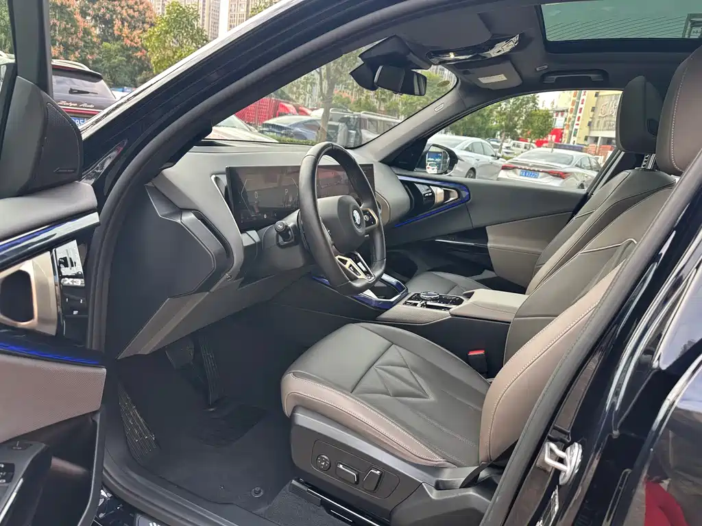 BMW X3 — миниатюра 7