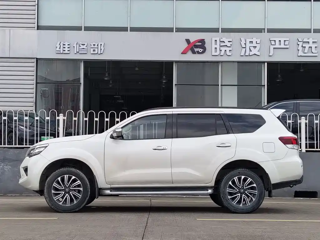 Nissan Terra — миниатюра 6