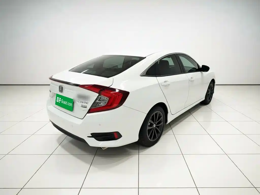 Honda Civic — миниатюра 6