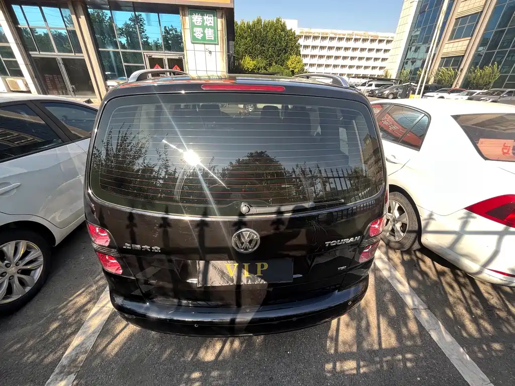 Volkswagen Touran — миниатюра 10
