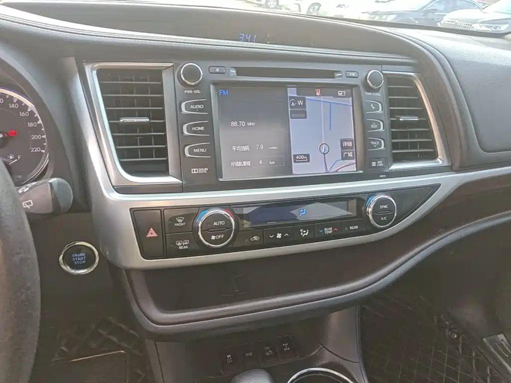 Toyota Highlander — миниатюра 13