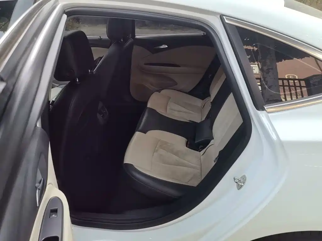 Buick Verano — миниатюра 17
