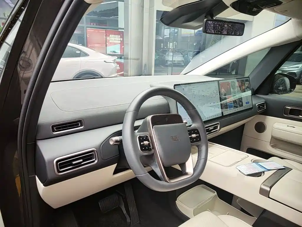 Li Auto Li MEGA — миниатюра 10