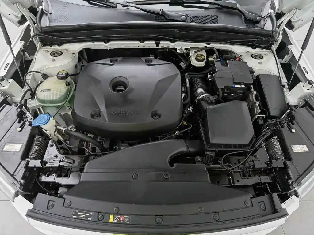 Volvo XC40 — миниатюра 6