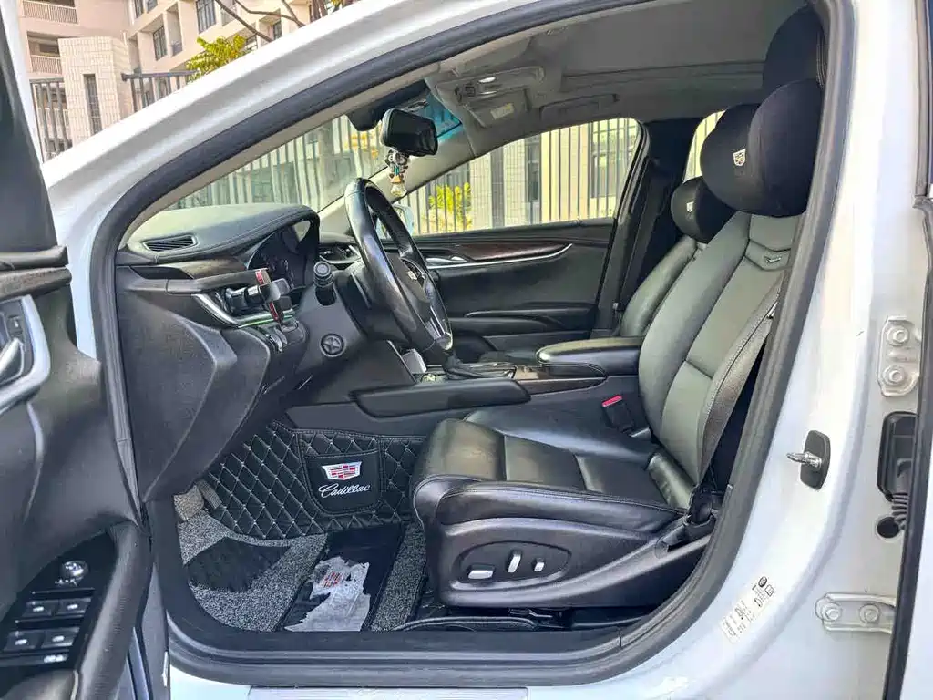 Cadillac XTS — миниатюра 9