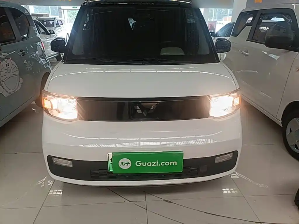 Wuling MINIEV — миниатюра 3
