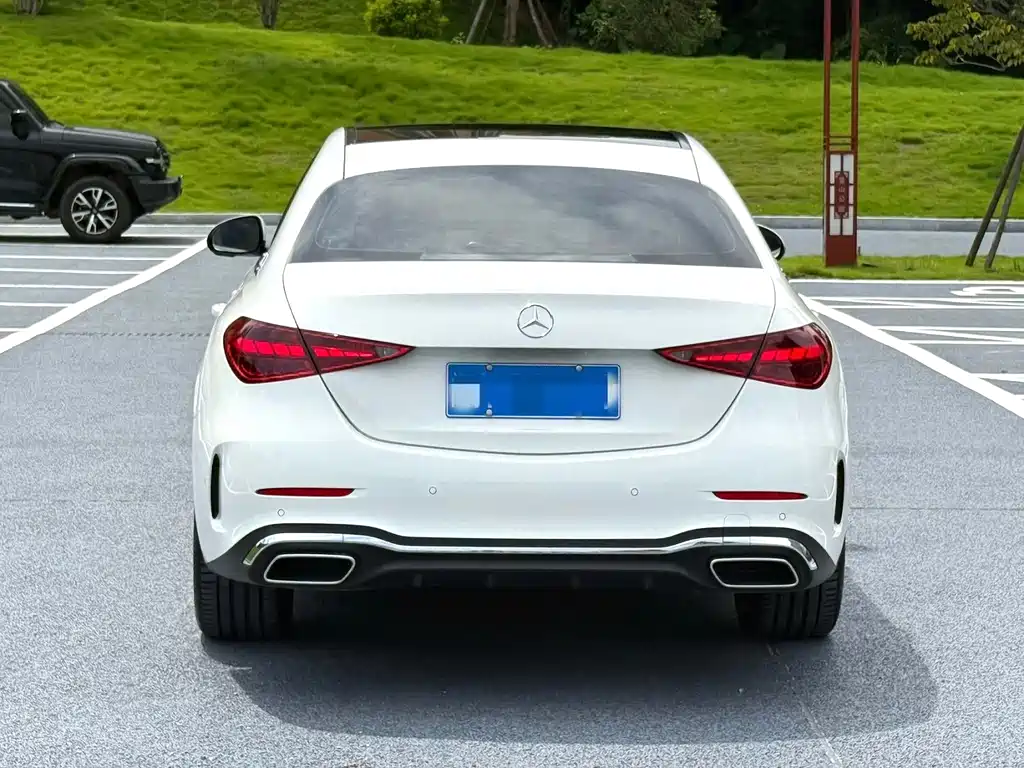 Mercedes-Benz C-Class — миниатюра 5