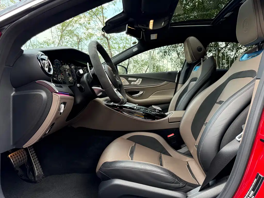 MERCEDES-BENZ AMG GT