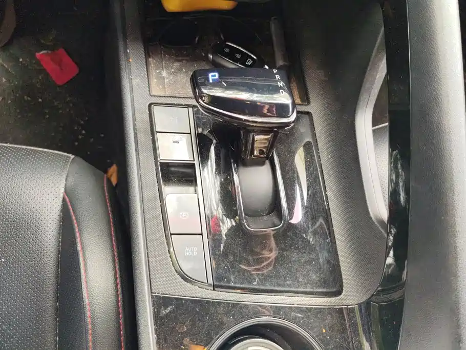 Hyundai Elantra — миниатюра 16