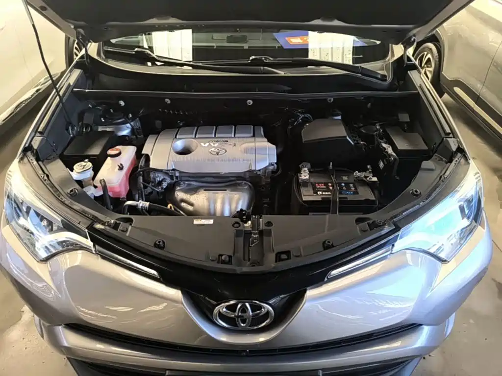 Toyota RAV4 — миниатюра 20