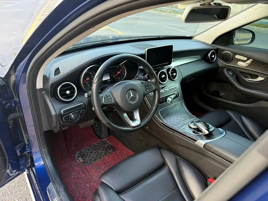 Mercedes-Benz C-Class — миниатюра 5