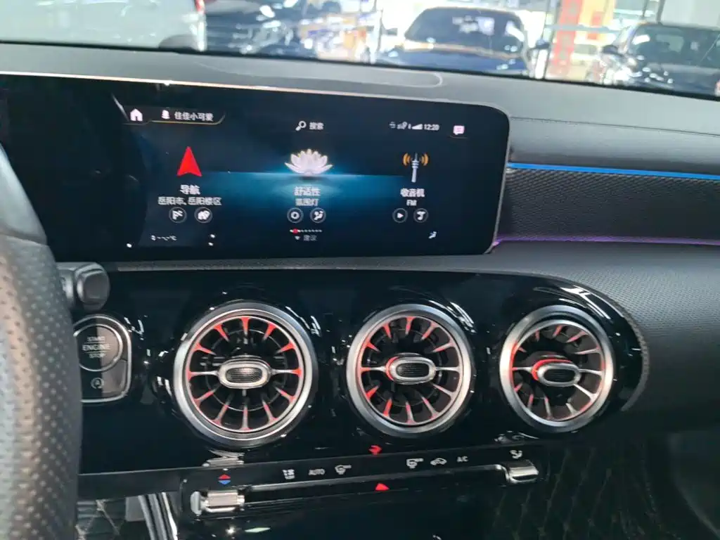 Mercedes-Benz A-Class — миниатюра 13