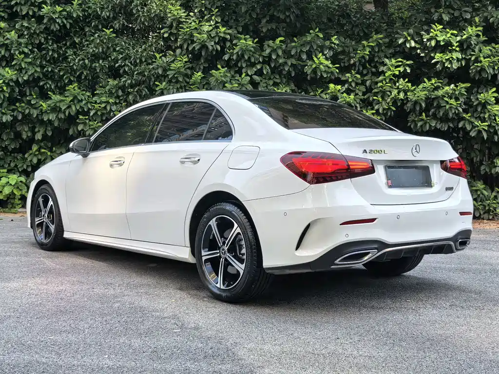 Mercedes-Benz A-Class — миниатюра 12