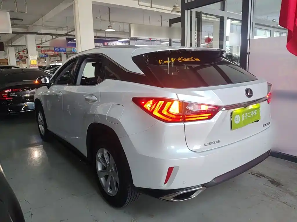 Lexus RX — миниатюра 5