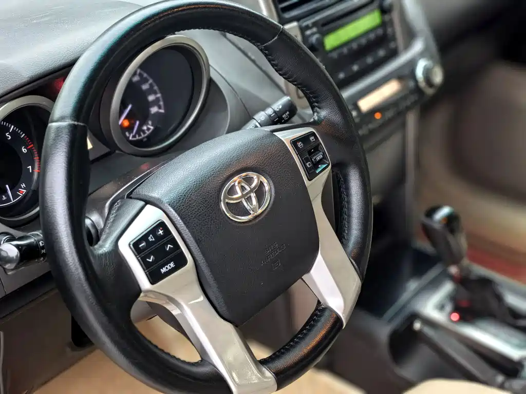 Toyota Prado (Import) — миниатюра 25