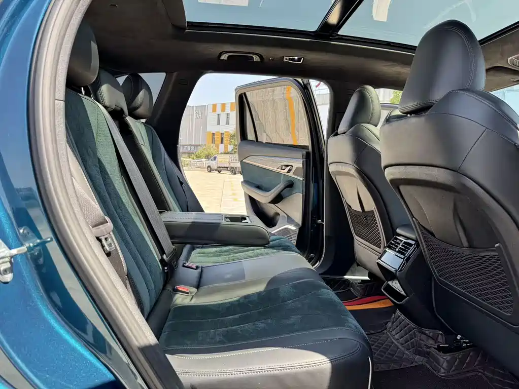 Geely Xingyue L — миниатюра 22