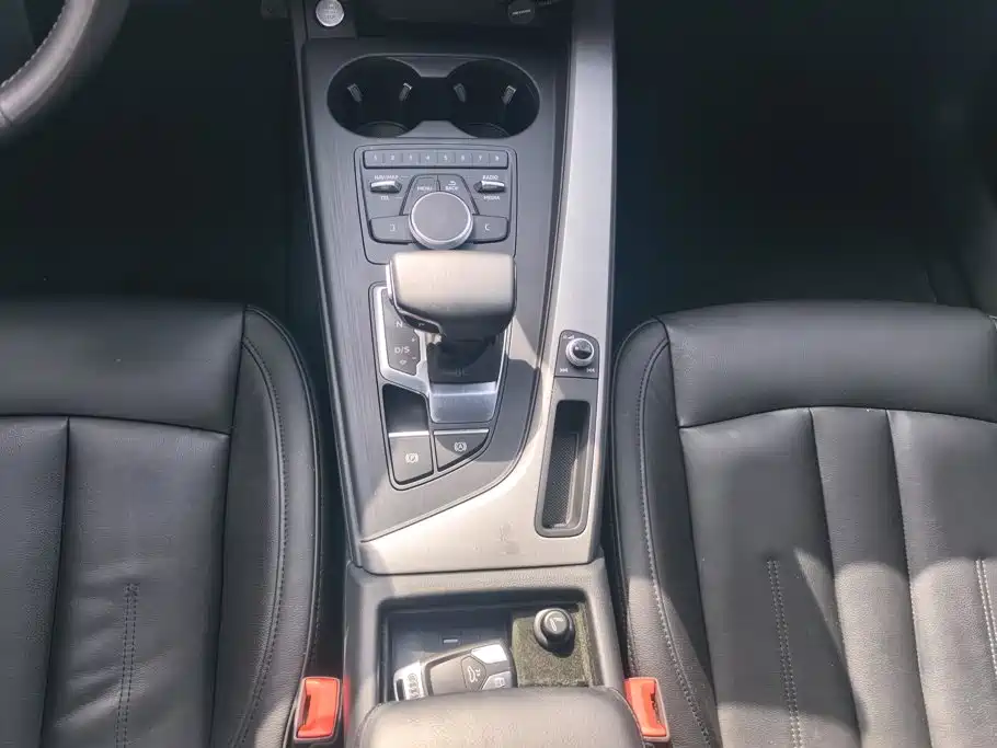 Audi A4L — миниатюра 16