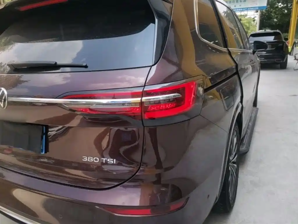Volkswagen Viloran 2020 380TSI Flagship
