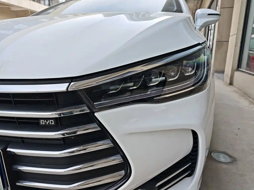 BYD MAX — миниатюра 24