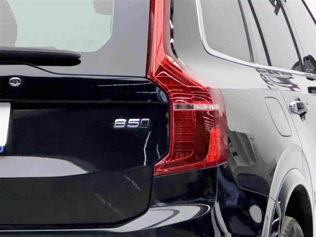 Volvo XC90 — миниатюра 6