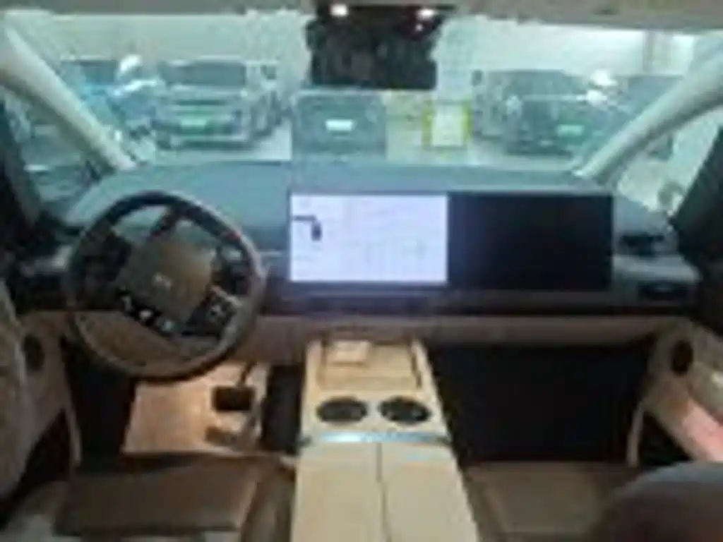 Li Auto Li MEGA — миниатюра 39