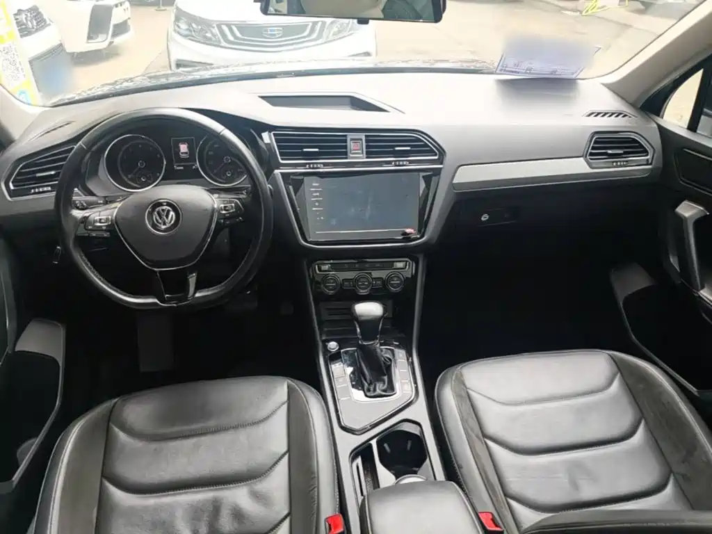 Volkswagen Tiguan L — миниатюра 10