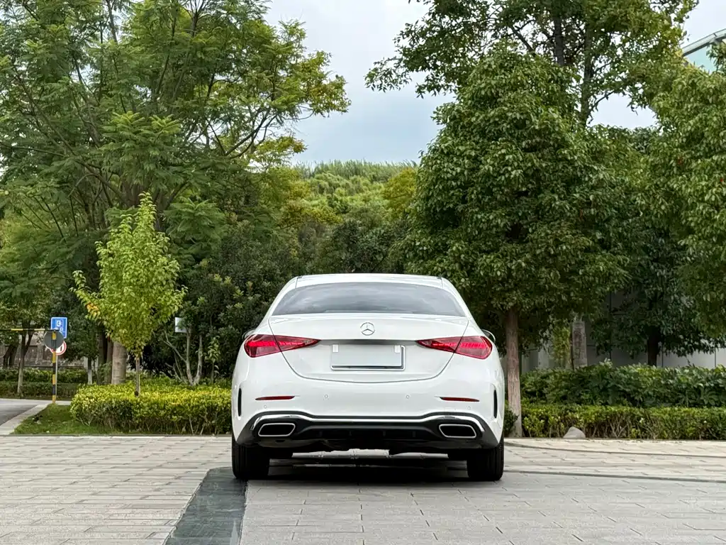 Mercedes-Benz C-Class — миниатюра 8