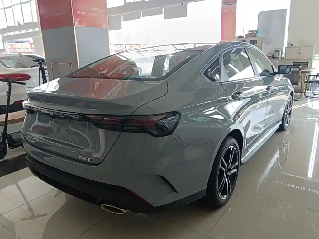 Geely Binrui — миниатюра 7