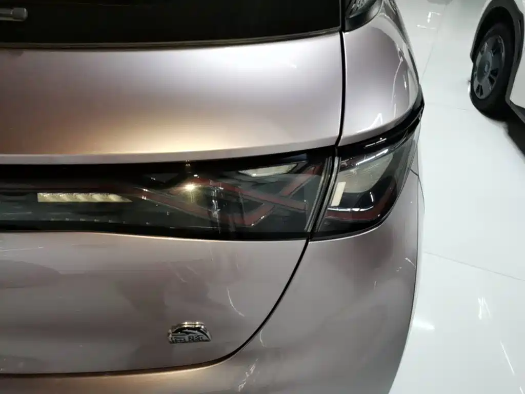 BYD Dolphin — миниатюра 8