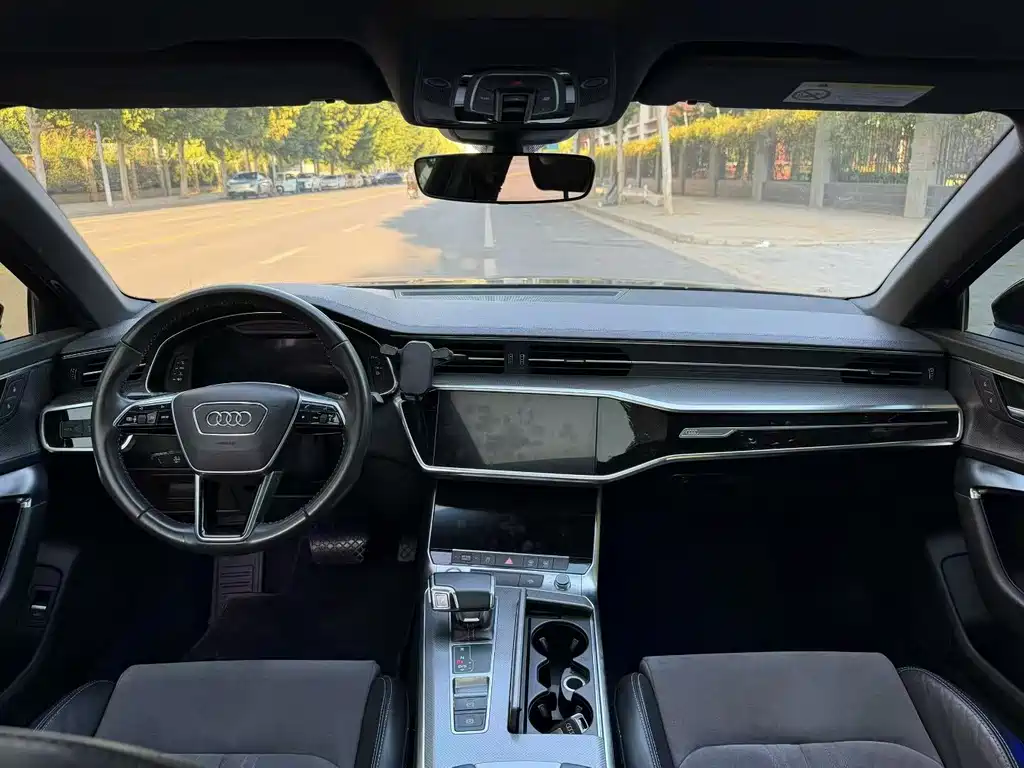 Audi A6L — миниатюра 5