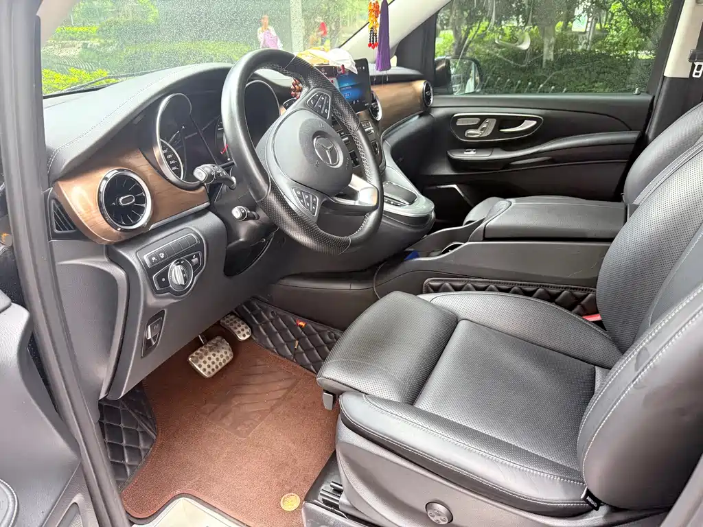 Mercedes-Benz V-Class — миниатюра 6