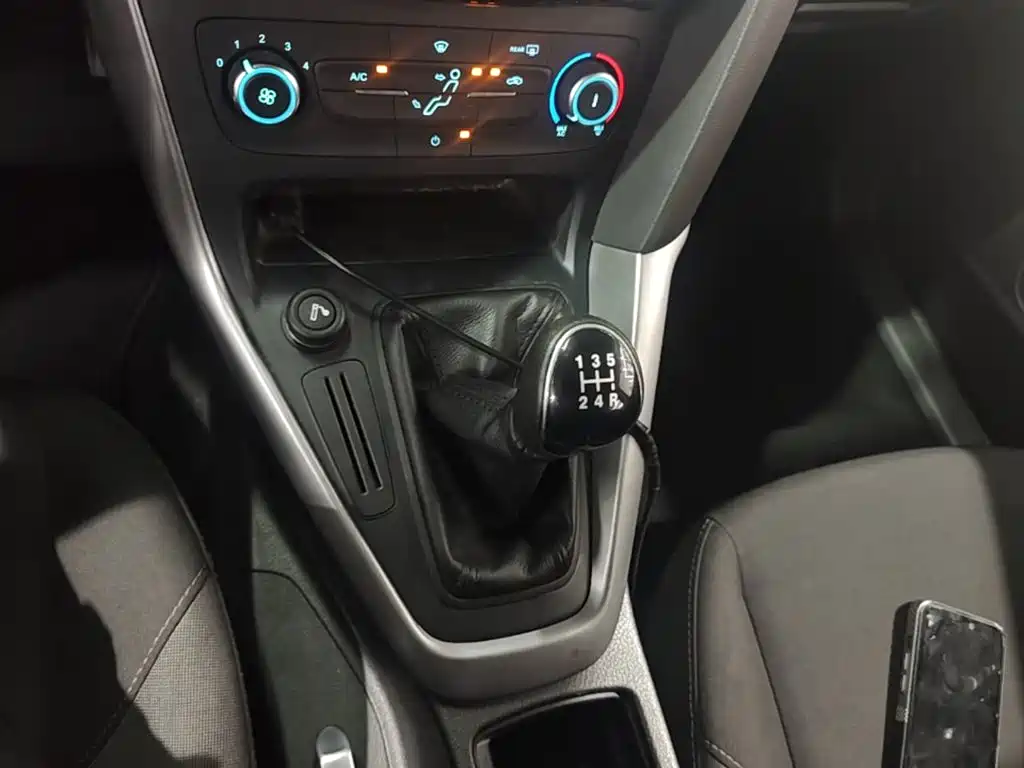 Ford Focus — миниатюра 14