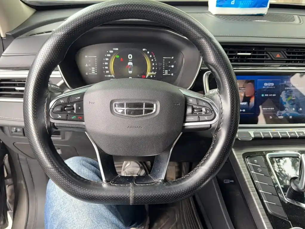Geely Boyue — миниатюра 5