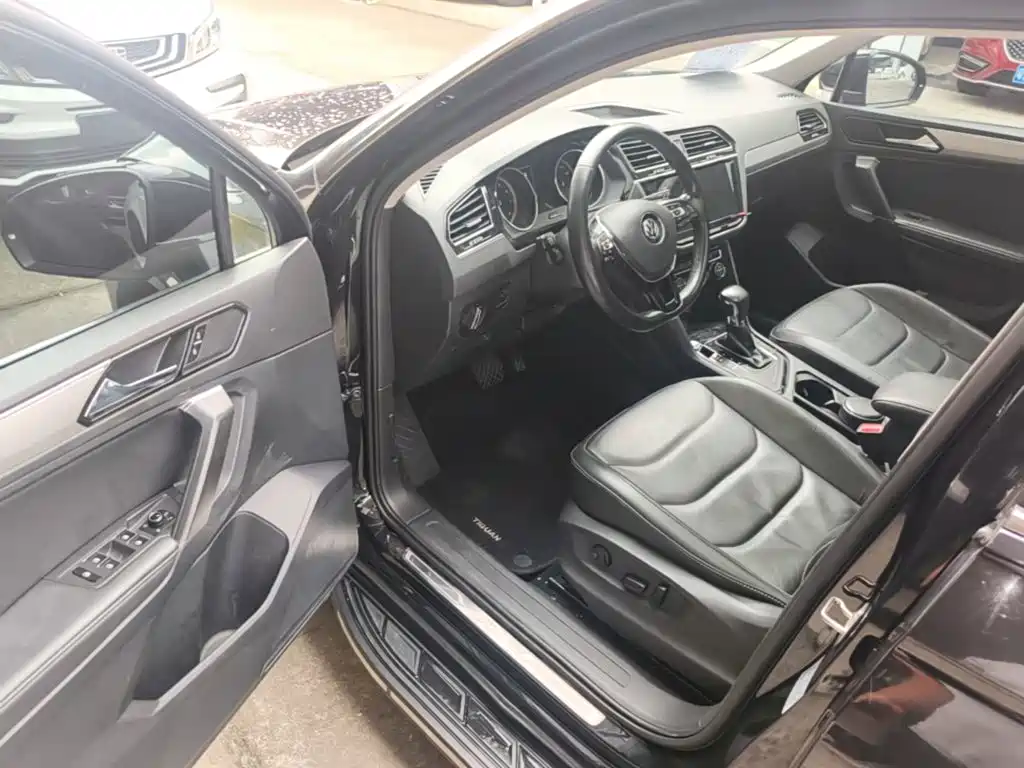 Volkswagen Tiguan L — миниатюра 16