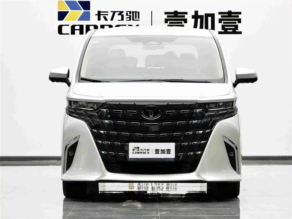 Toyota Alphard — миниатюра 2