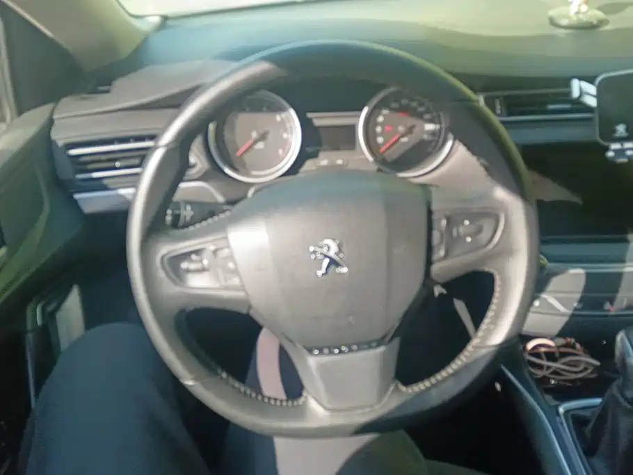 Peugeot 408 — миниатюра 15