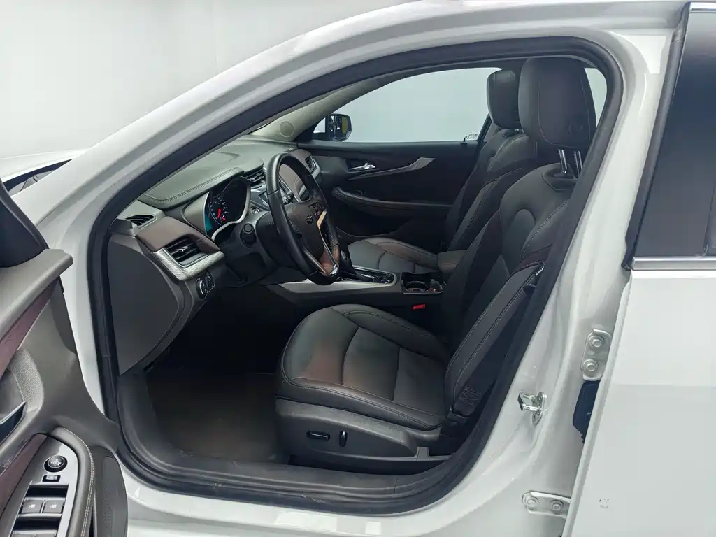 Chevrolet Malibu — миниатюра 12