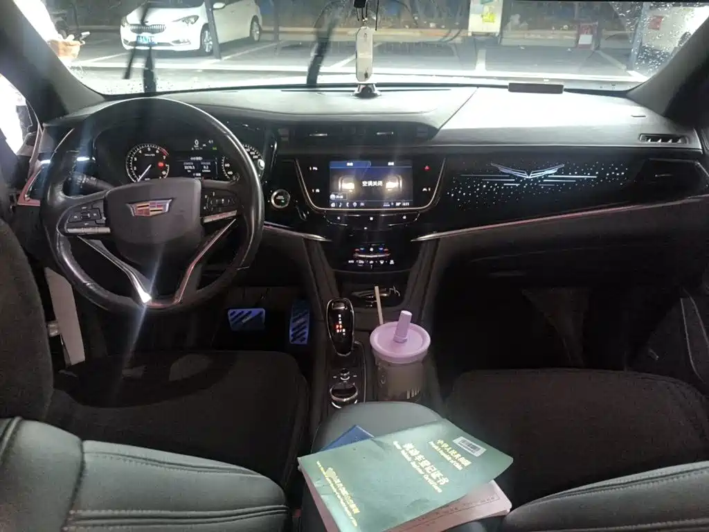 Cadillac XT6 — миниатюра 10