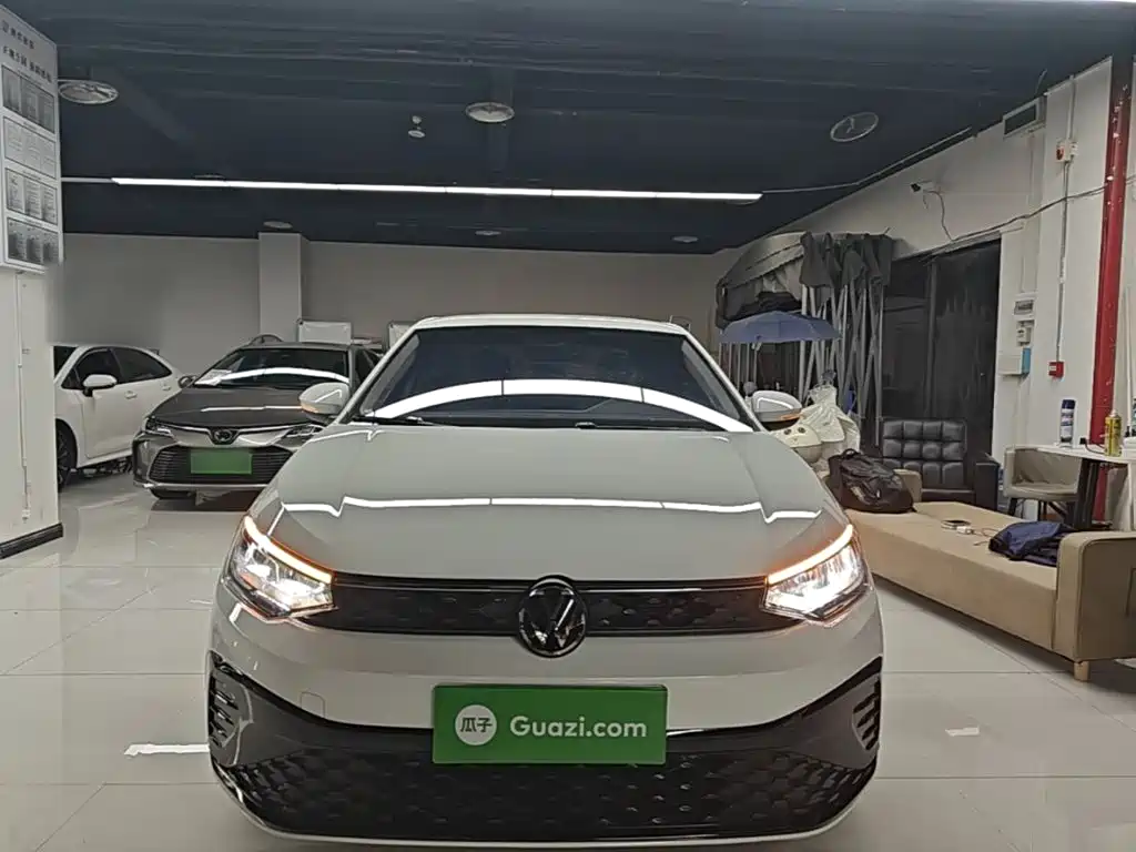 Volkswagen Lavida — миниатюра 3