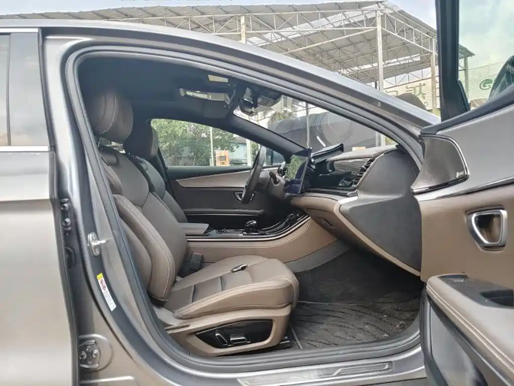 BYD Han — миниатюра 6