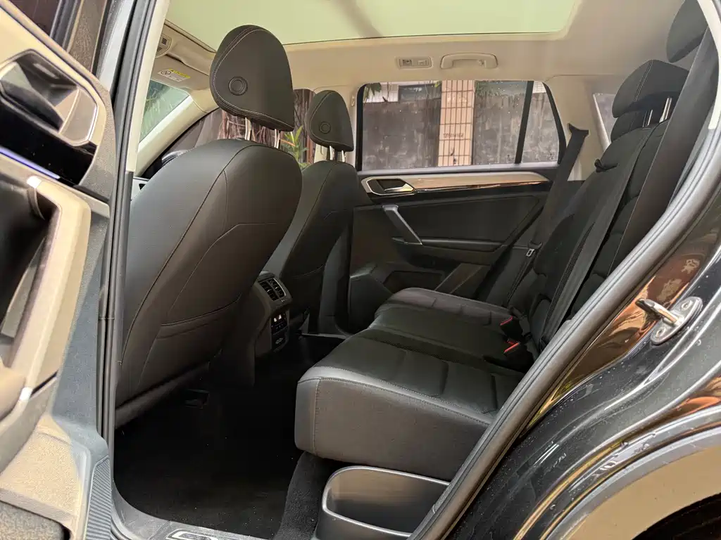 Volkswagen Tayron 2021 330TSI Luxury Smart Connect