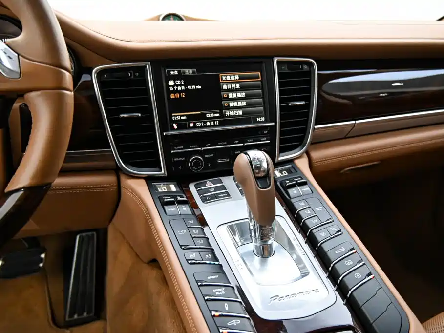 Porsche Panamera — миниатюра 12
