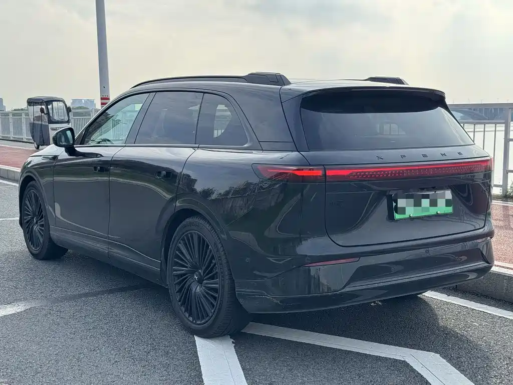 XPeng G9 — миниатюра 2