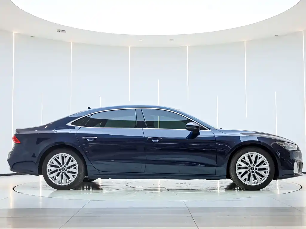 Audi A7L — миниатюра 8