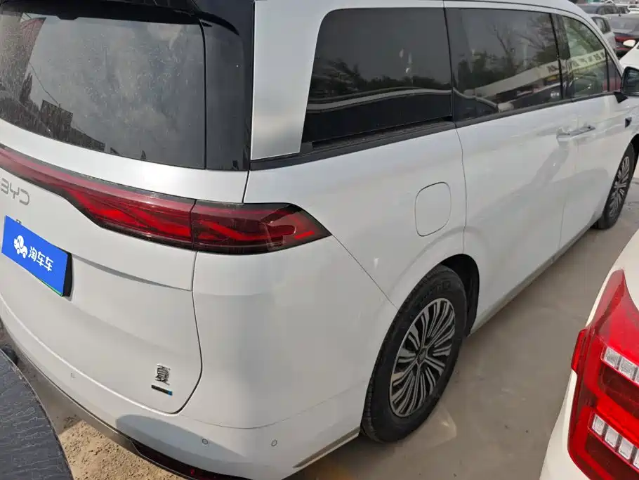 BYD Xia — миниатюра 3