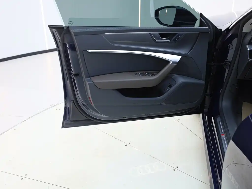 Audi A7L — миниатюра 10
