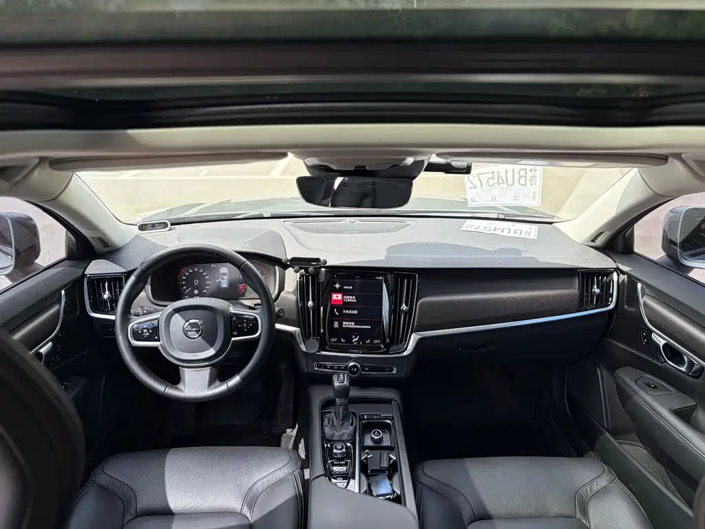 Volvo V90 — миниатюра 10