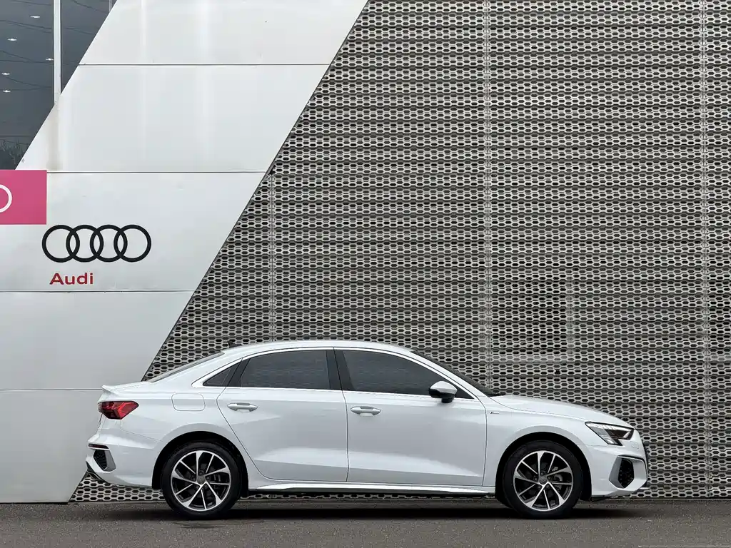 Audi A3 — миниатюра 3