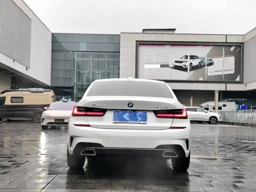 BMW 3 Series — миниатюра 4